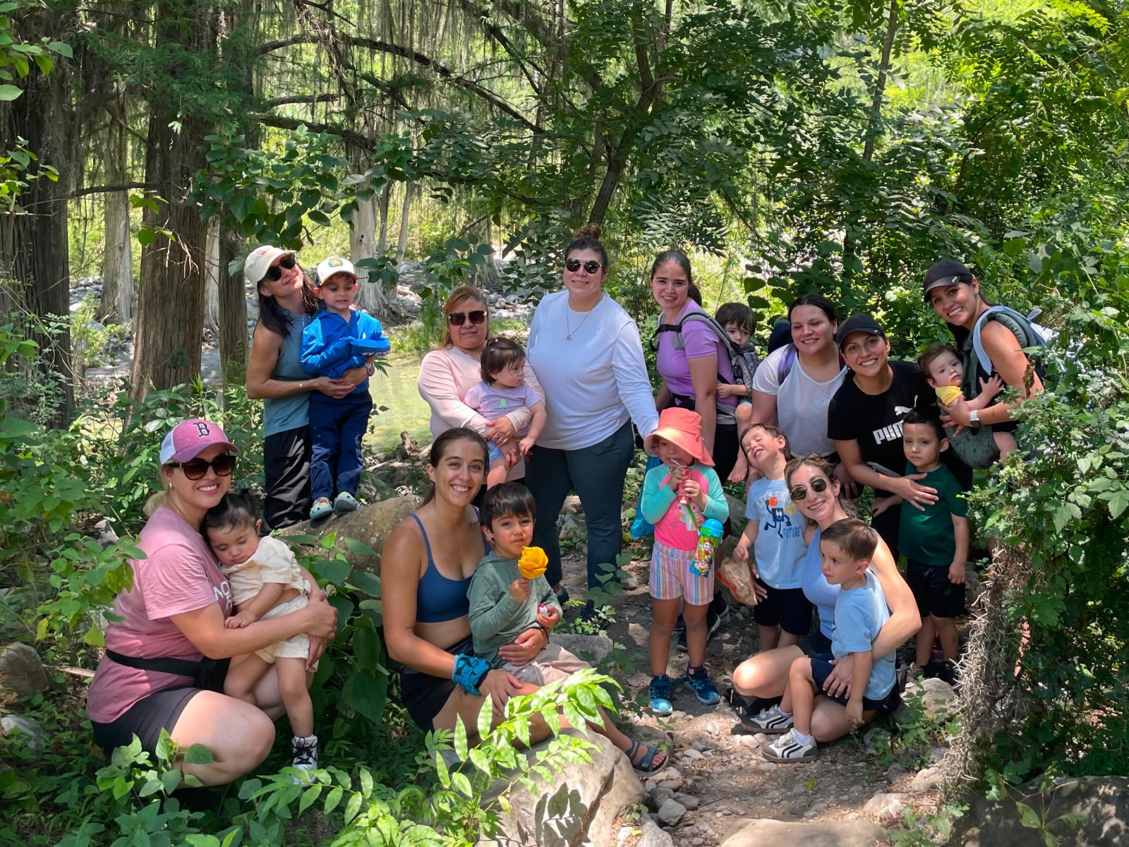 Hike + Picnic - Mamás e Hij@s