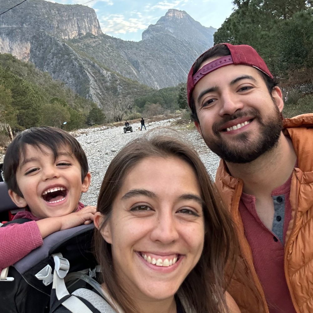 Ana, Arturo y Elian
