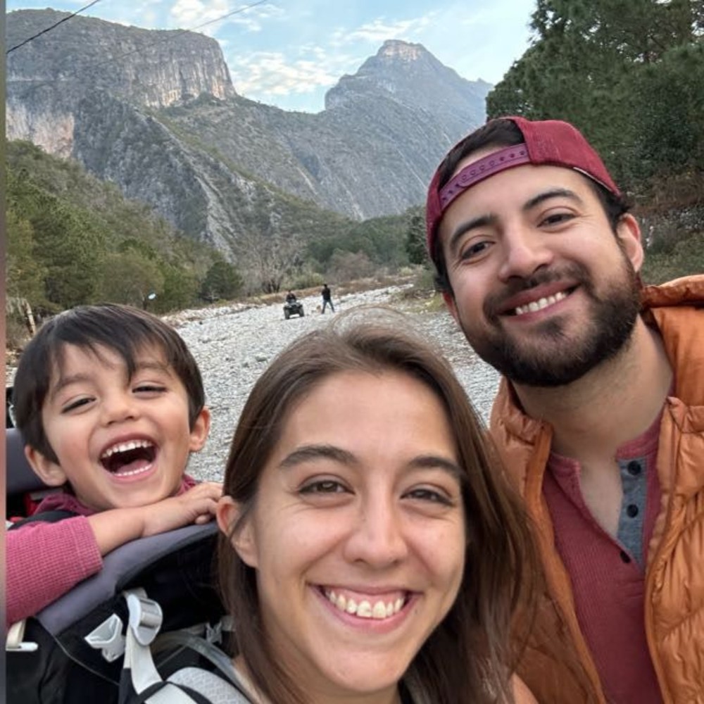 Ana, Arturo y Elian