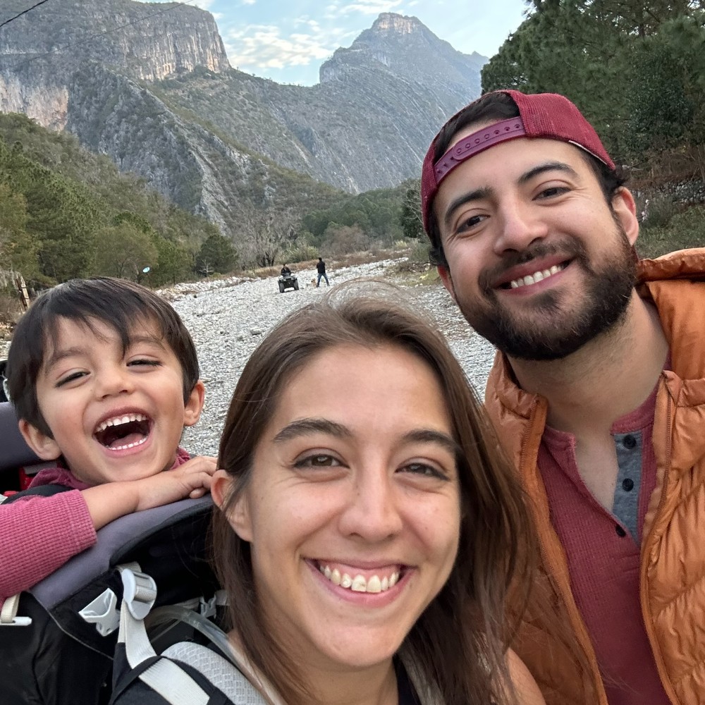 Ana, Arturo y Elian