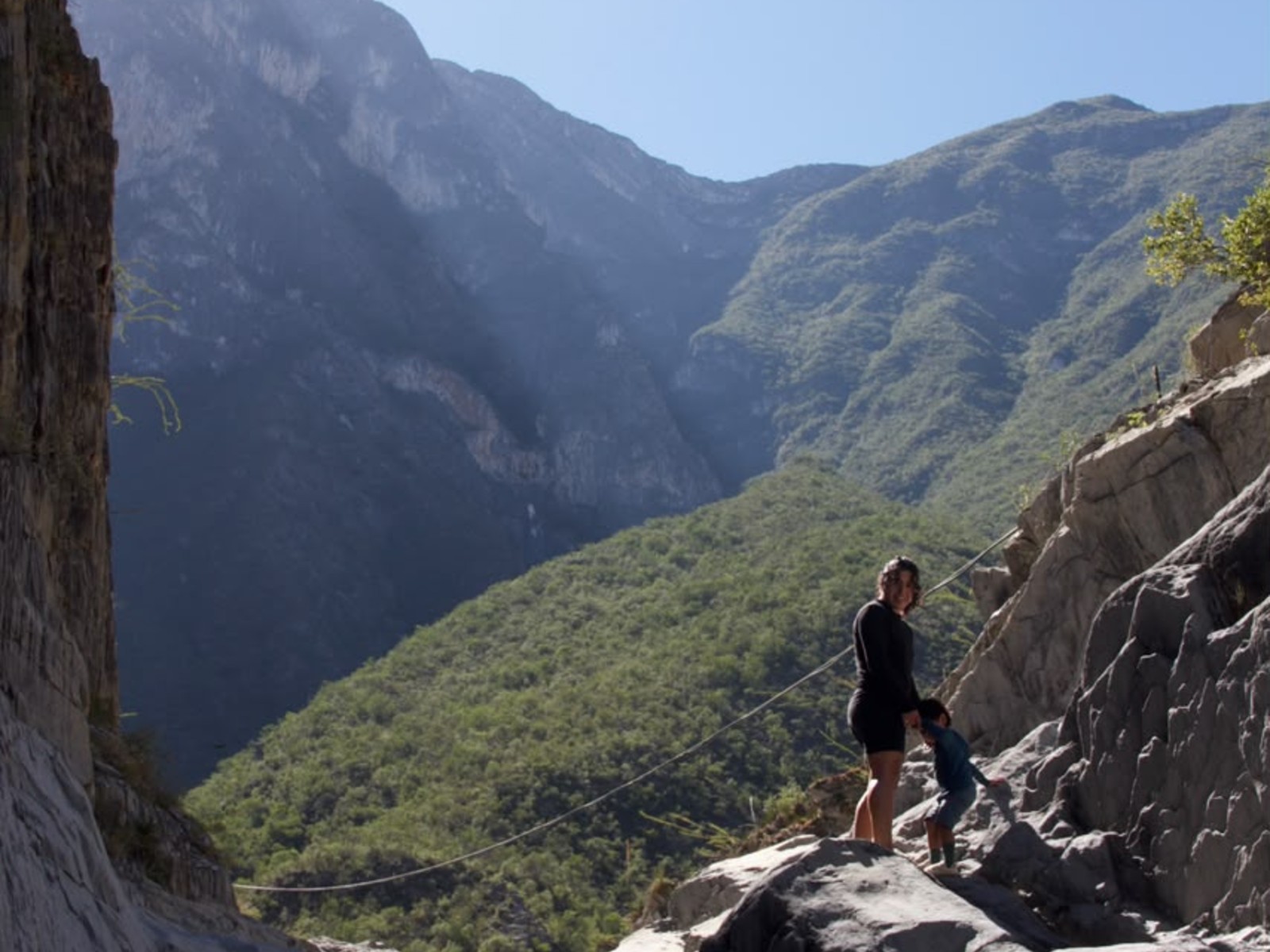 Hike + Picnic Familiar - La Huasteca galería 1